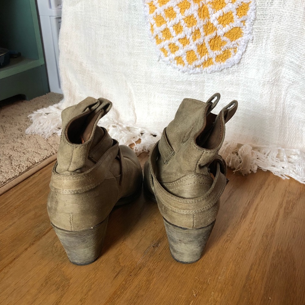 Country boots - Picture 3 of 4